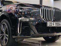 بی ئێم دەبڵیو X7